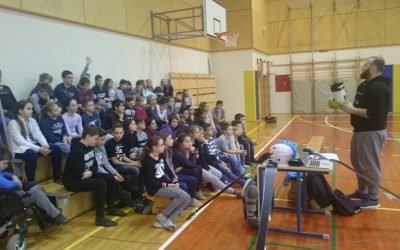 Predavanje o smučanju, smučarski opremi in varnosti na smučišču