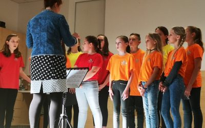 ŽIVLJENJE JE LEPO – koncert otroškega in mladinskega pevskega zbora OŠ Podzemelj z gosti