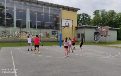 DAN ŠOLE – RASTOČA KNJIGA NA TEMO ŠPORTA