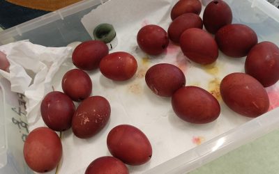 BELOKRANJSKE PISANICE – tehniški dan 1. razred